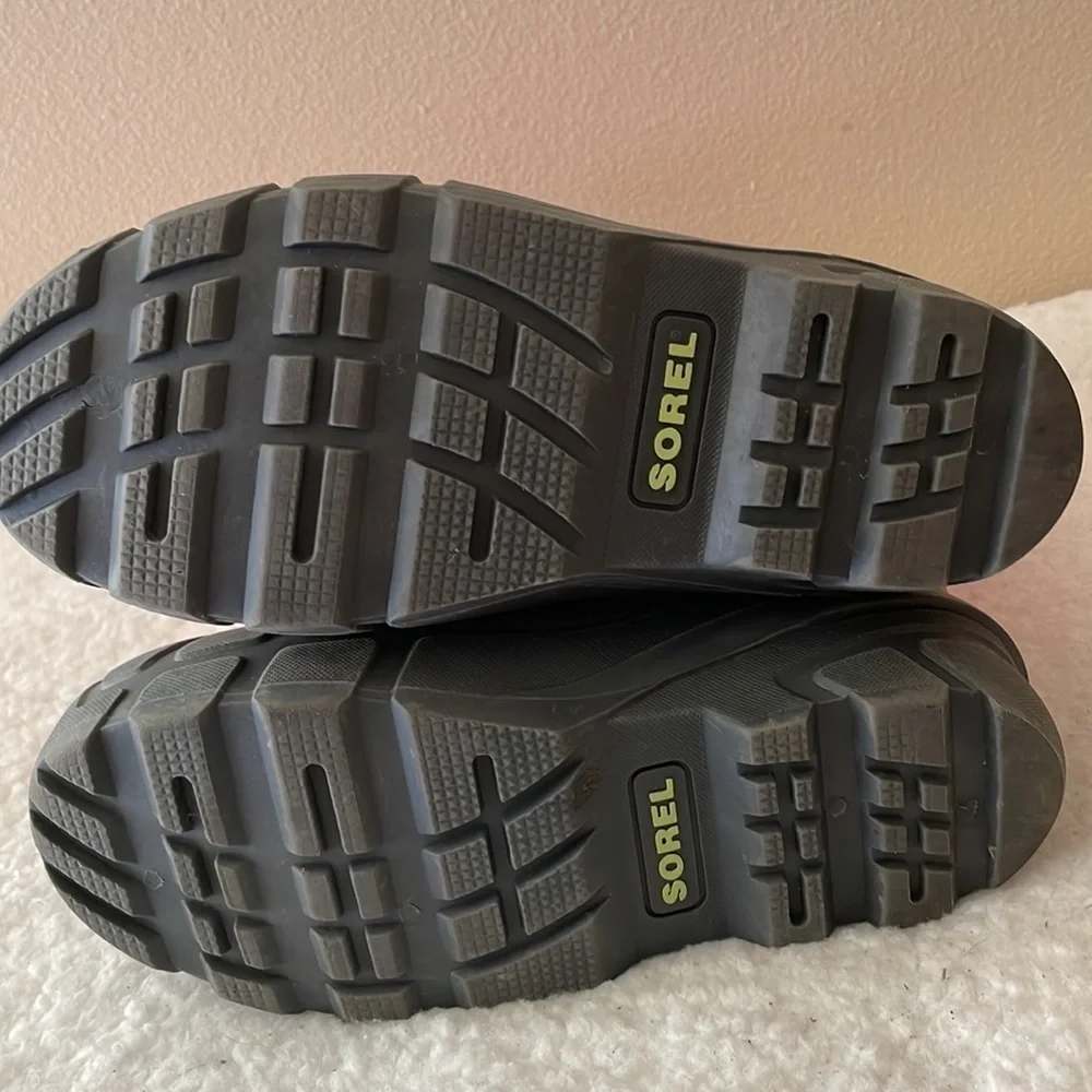 SOREL NWOT Snow Boots Size 5